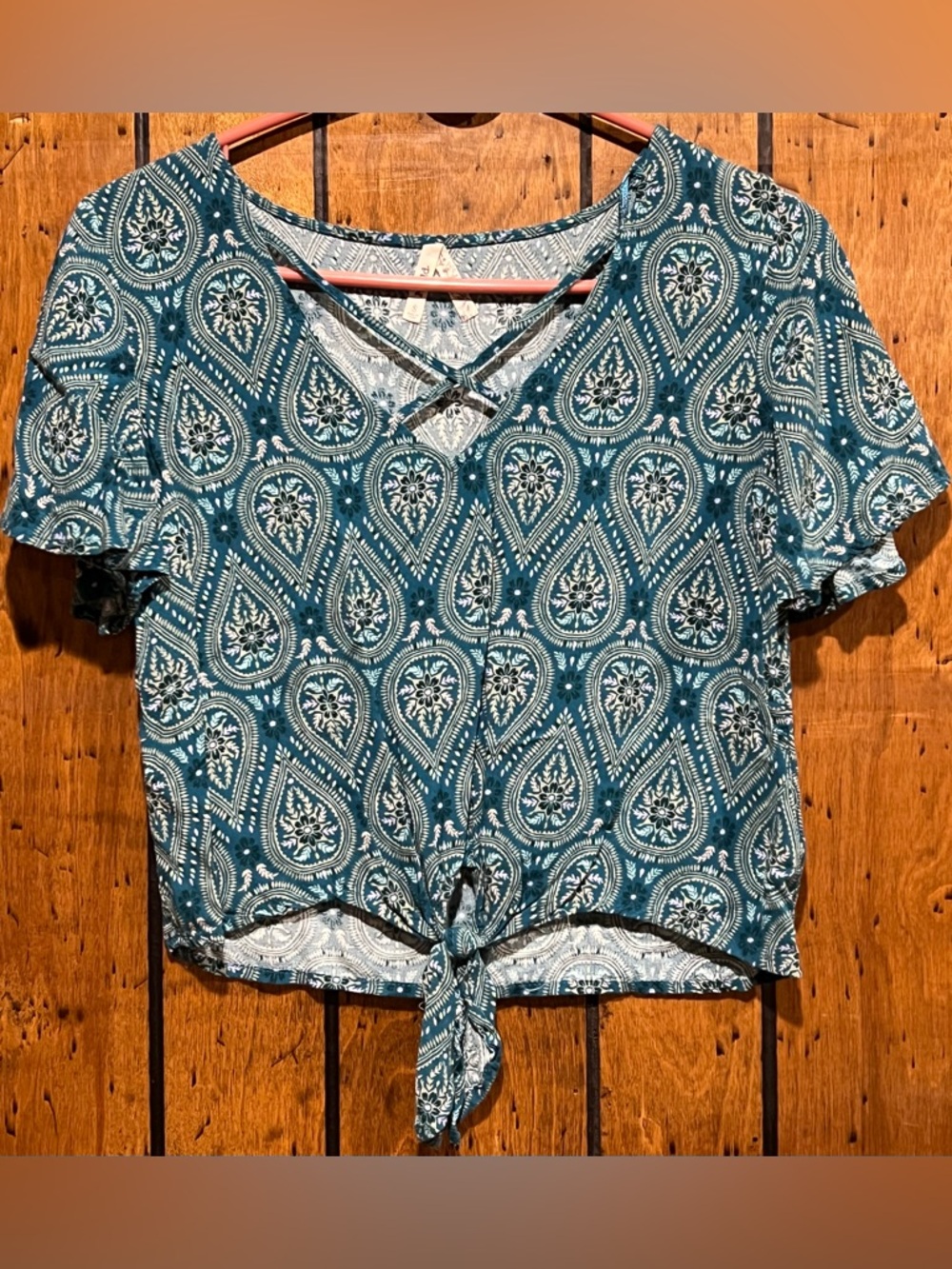 Mudd Teal Paisley Tie-Front Crop Top, size S